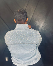 Load image into Gallery viewer, Pearl Crop Jacket